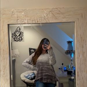 SUPER comfy long sleeve shirt/pullover